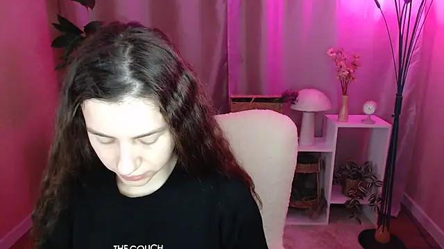 MistyBree online show from April 5, 2026, 8:11 am