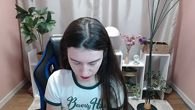 MistyBree online show from April 23, 2026, 10:47 am