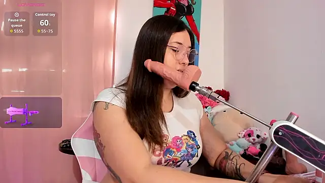 chubby vanie online show from March 6, 2026, 5:53 pm