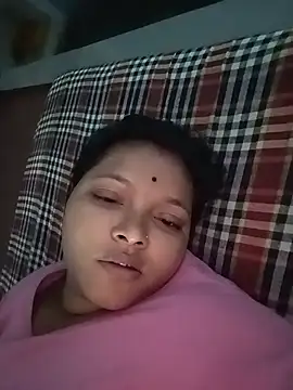 Snapshot of priti_25 chatting on July 27, 2026, 11:12 pm priti 25 online show from July 27, 2026, 11:12 pm