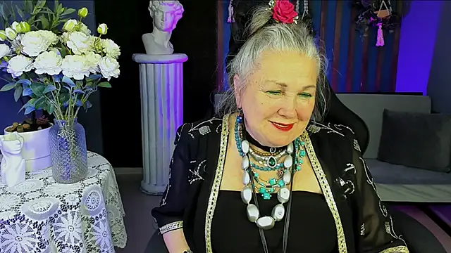 LilaMaharani online show from April 26, 2026, 1:20 pm