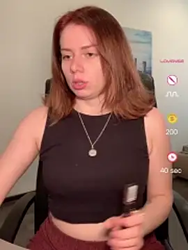 Snapshot of VelvetChloe chatting on April 24, 2026, 1:02 pm VelvetChloe online show from April 24, 2026, 1:02 pm