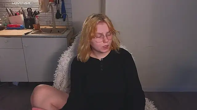 Snapshot of soft_focus chatting on May 30, 2026, 4:53 am soft focus online show from May 30, 2026, 4:53 am