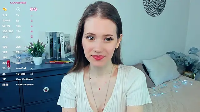 OdiIiaChavarria online show from April 20, 2026, 1:14 pm