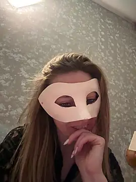 AdamoedEva online show from March 29, 2026, 10:10 pm