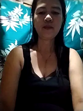 sweet lyn2025 online show from March 29, 2026, 7:25 pm