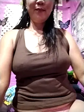 sweet lyn2025 online show from April 20, 2026, 3:20 am