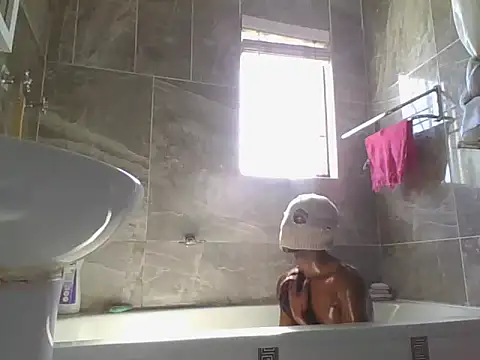 BumbleBee84 online show from March 7, 2026, 9:50 am