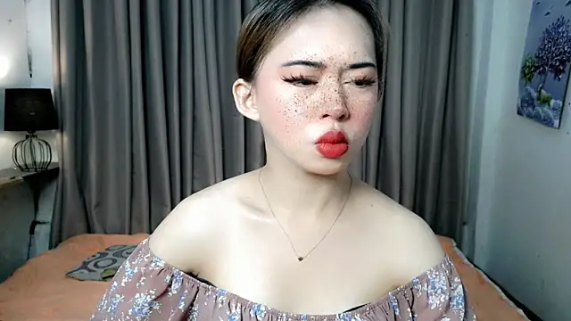 Snapshot of Seductive_sophie chatting on May 25, 2026, 3:01 am Seductive sophie online show from May 25, 2026, 3:01 am