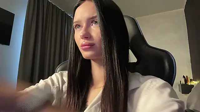 MoranaNoir online show from March 4, 2026, 4:40 am