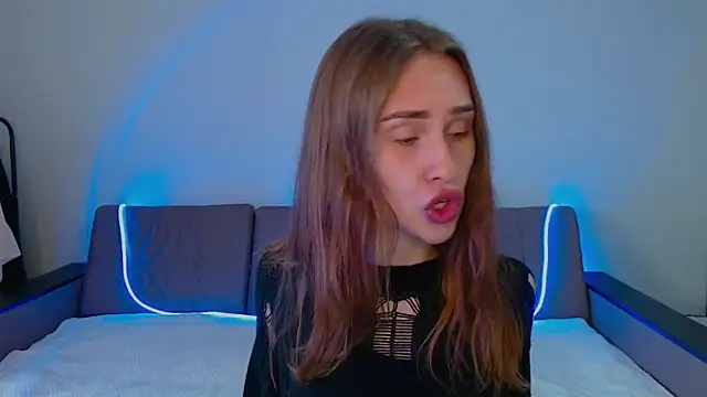 yourameliaa online show from April 21, 2026, 12:11 pm