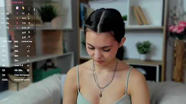 MirthaBolduan online show from March 12, 2026, 8:09 am