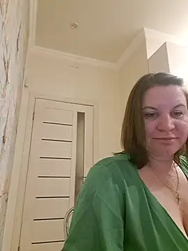 LaraHarper online show from April 10, 2026, 9:30 pm