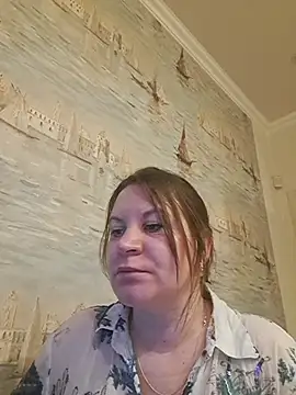 LaraHarper online show from April 15, 2026, 10:32 pm