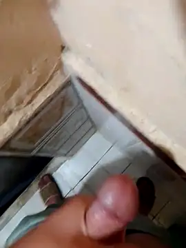 Snapshot of dzniyaak chatting on March 20, 2026, 2:38 am dzniyaak online show from March 20, 2026, 2:38 am