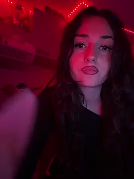 Claraaaaa06 online show from March 11, 2026, 8:37 pm