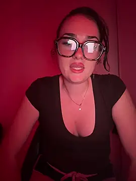 Claraaaaa06 online show from April 21, 2026, 7:28 pm