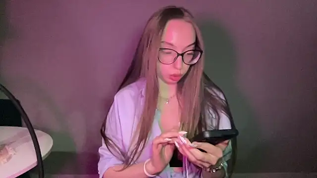 AngelinaFox0202 online show from March 3, 2026, 8:48 pm