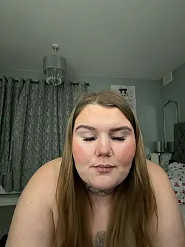 BeeMay22 online show from March 3, 2026, 10:48 pm