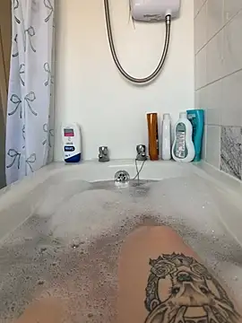 BeeMay22 online show from March 15, 2026, 10:43 am