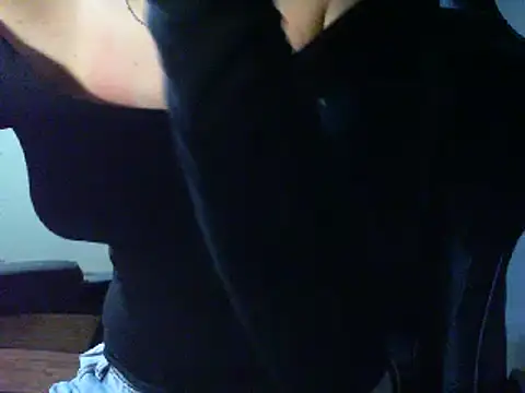 lolit cat online show from April 12, 2026, 10:48 pm