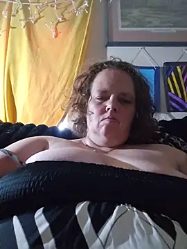 Purplesparkle1 online show from June 5, 2026, 5:07 pm