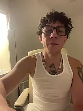 TitanNoir online show from March 4, 2026, 8:59 pm