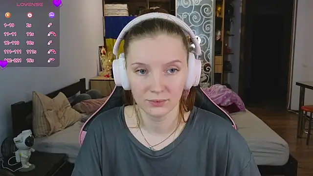 Snapshot of Mary_Blu chatting on January 13, 2026, 1:27 pm Mary Blu online show from January 13, 2026, 1:27 pm