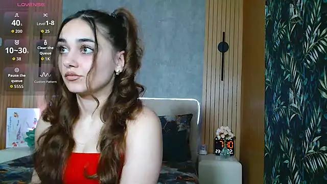 KatarinaHeaven online show from April 22, 2026, 4:41 pm