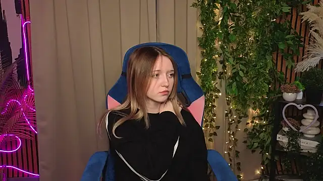 JillHolland online show from March 19, 2026, 5:17 pm