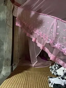 Mimi pussy online show from April 22, 2026, 3:20 am