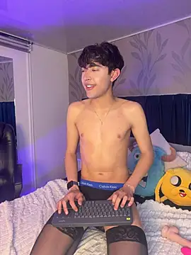 MatthewMoore  online show from March 4, 2026, 1:00 am