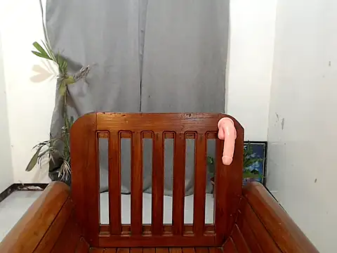 rainexox1 online show from April 22, 2026, 6:20 pm