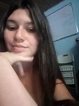 Confite2705 online show from March 4, 2026, 11:44 pm