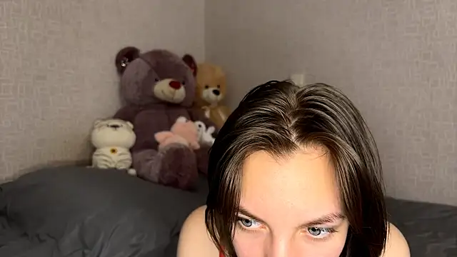 YangReifer online show from April 23, 2026, 7:49 pm