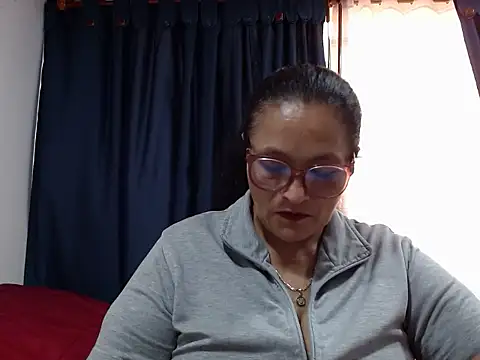  BellaNocturna online show from June 29, 2026, 7:25 pm