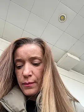 MONICANIX online show from April 24, 2026, 7:44 am