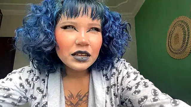 VadaSurbella online show from March 4, 2026, 1:28 pm