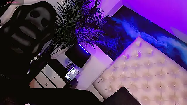 Snapshot of Valentiina_Foxx chatting on July 4, 2026, 11:16 am Valentiina Foxx online show from July 4, 2026, 11:16 am