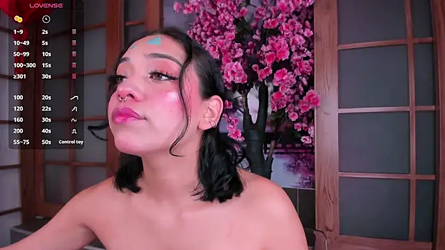 foxy hannah online show from March 19, 2026, 6:12 pm