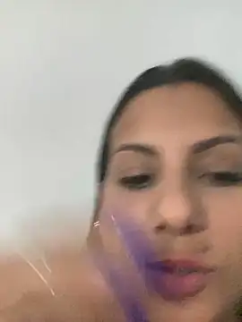 kifanyy online show from April 19, 2026, 11:07 pm