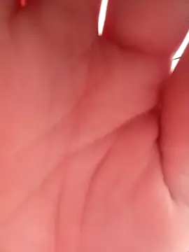 Baby Pink Love online show from April 9, 2026, 5:07 pm