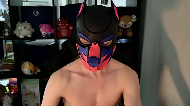 Snapshot of MellPUP chatting on June 8, 2026, 8:42 pm MellPUP online show from June 8, 2026, 8:42 pm