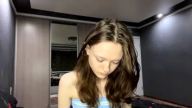 HousedMud online show from April 21, 2026, 8:01 pm