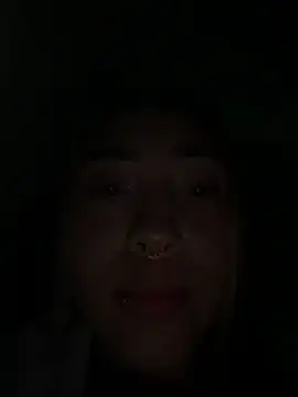 ManuelaVeeleez online show from April 15, 2026, 3:57 am