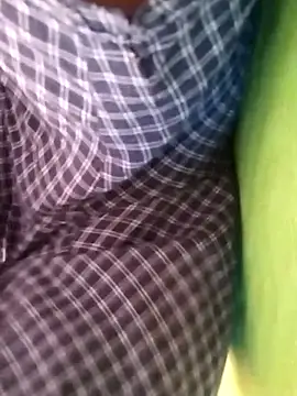 Snapshot of AryanDesi06 chatting on March 11, 2026, 11:49 am AryanDesi06 online show from March 11, 2026, 11:49 am