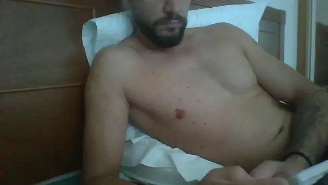Snapshot of freetom31 chatting on March 15, 2026, 11:22 pm freetom31 online show from March 15, 2026, 11:22 pm