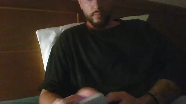 Snapshot of freetom31 chatting on April 2, 2026, 12:47 pm freetom31 online show from April 2, 2026, 12:47 pm