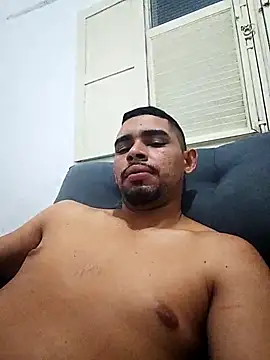 Snapshot of hugoafricano chatting on March 15, 2026, 11:11 pm hugoafricano online show from March 15, 2026, 11:11 pm