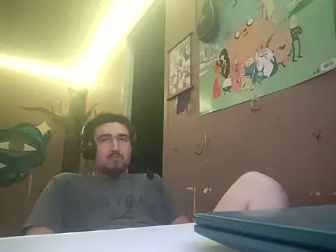 XSnowFlakeX15 online show from May 8, 2026, 6:41 am